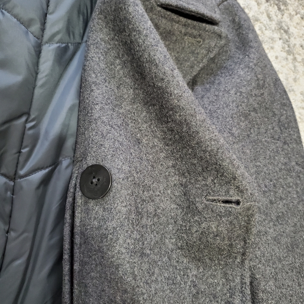 Coat - Picture 4 of 6